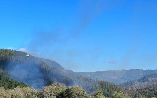 Imagen de un incendio en Euskadi.