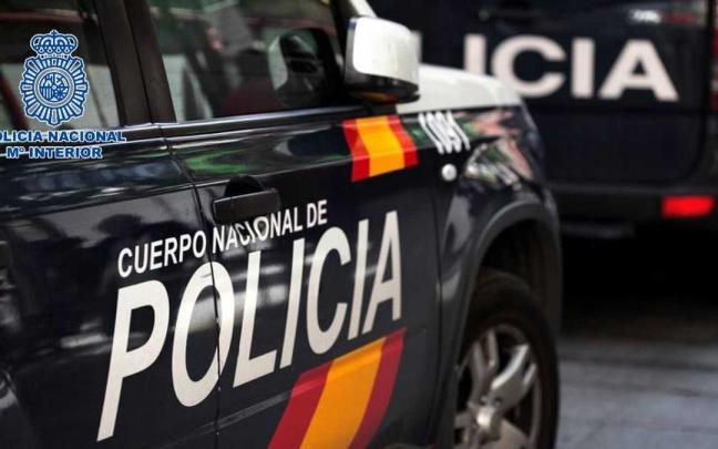 Coche de Policía Nacional / Policía Nacional Coche de Policía Nacional