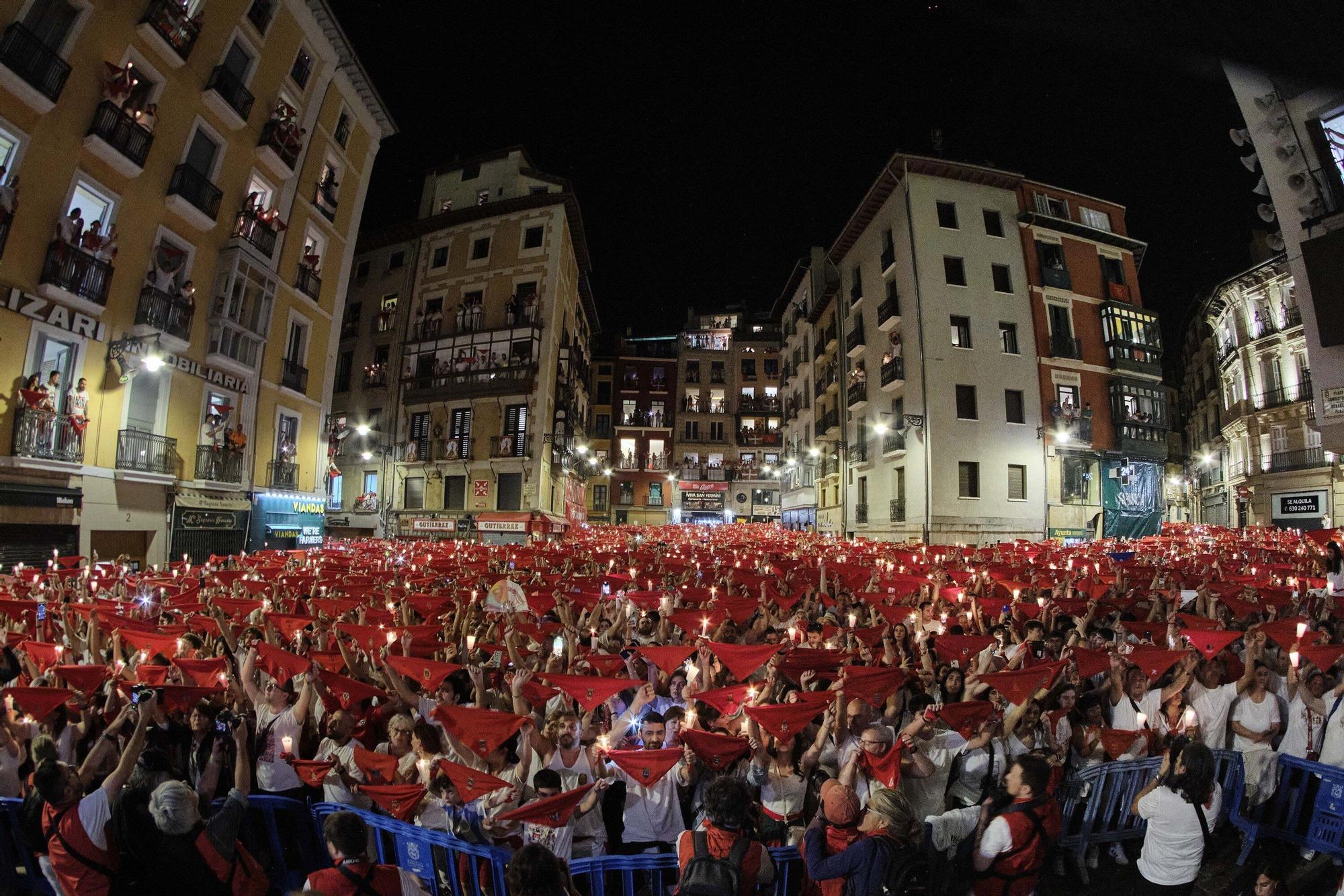 La Plaza Consistorial durante el Pobre de Mí. Foto: Iban Aguinaga