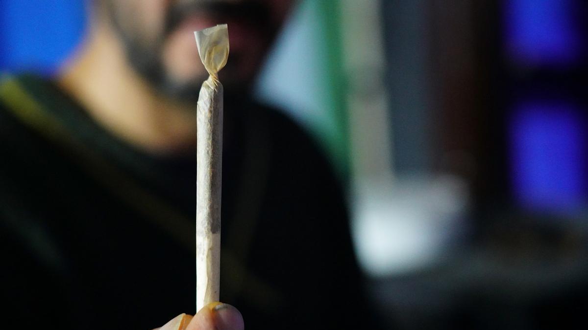 Un 3,7% de los españoles consume cannabis a diario o casi a diario.