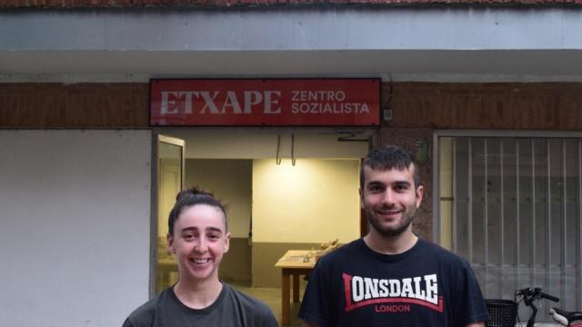 Zoihartze Osa y Jon Lopez, militantes del Mugimendu Sozialista.