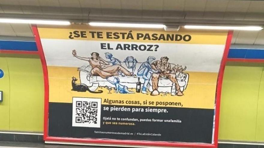 Cartel de la campaña de la asociación para el fomento de la natalidad.