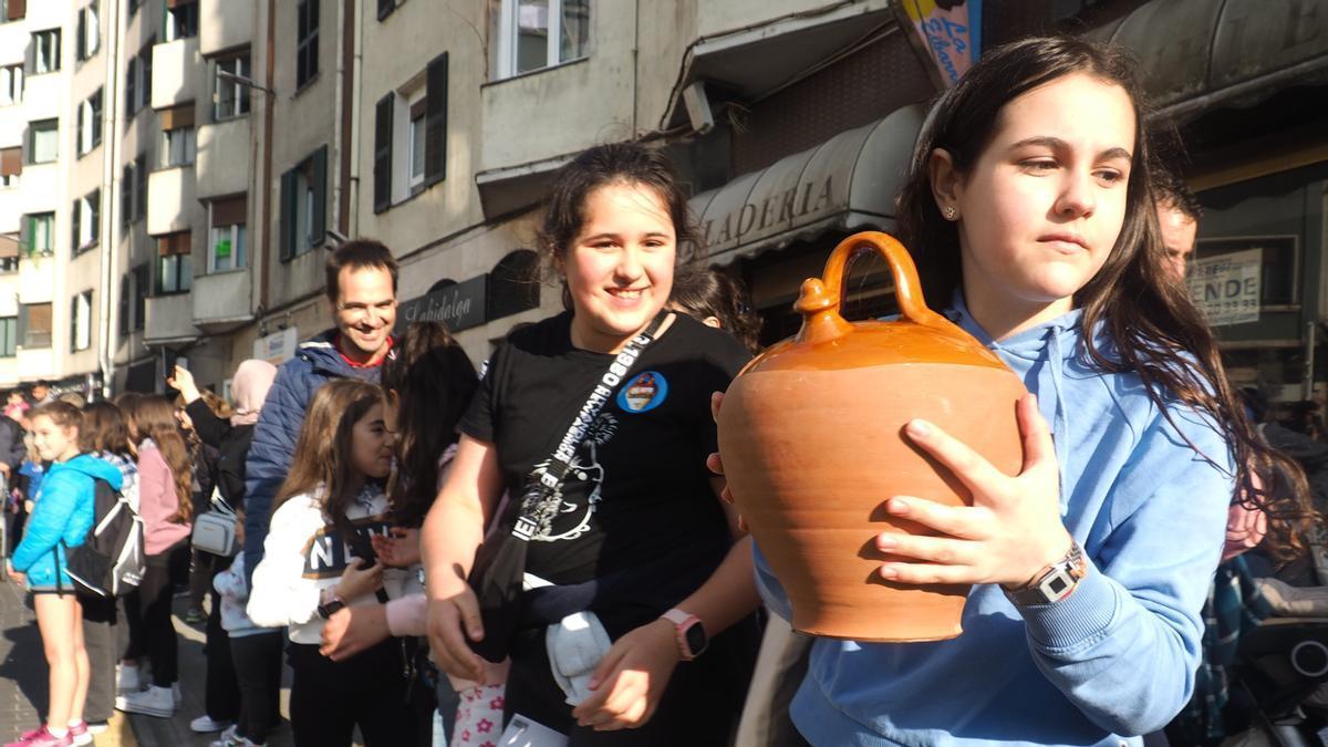 Gantxilla eskuz esku eramango da Urkizutik Untzagara Tantanez Tantan ekimenean ostiral arratsaldean.