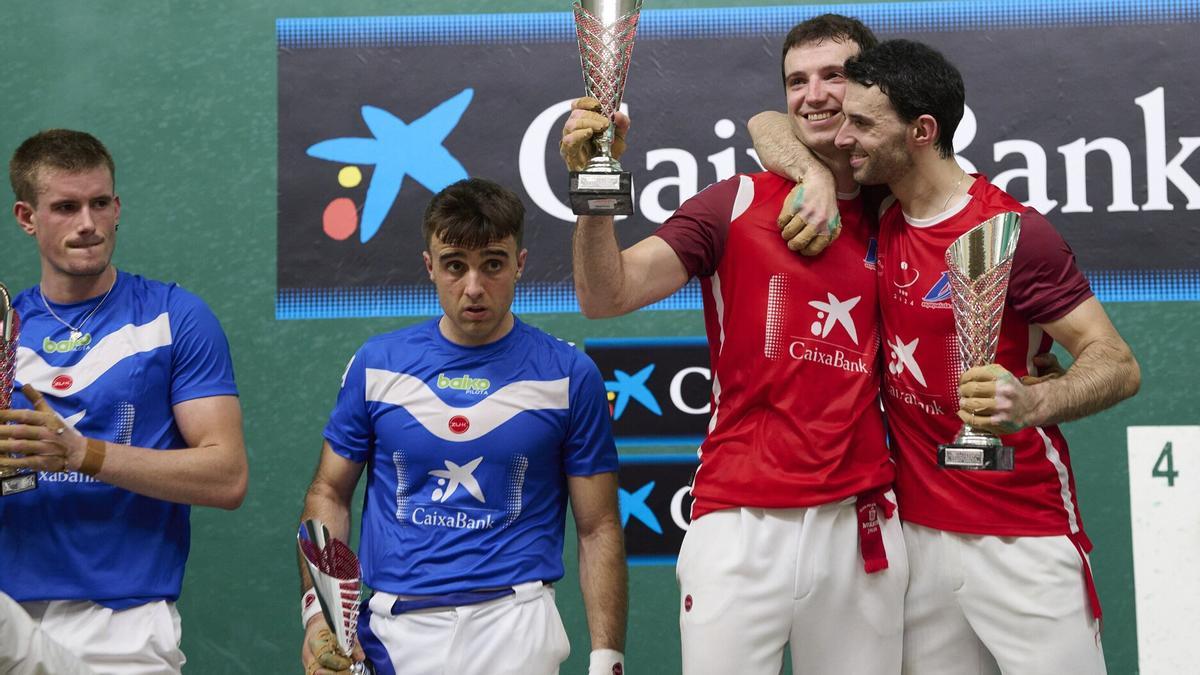 Jokin Altuna y Julen Martija, campeones de San Fermín con polémica ante Jon Ander Peña y Jon Mariezkurrena.