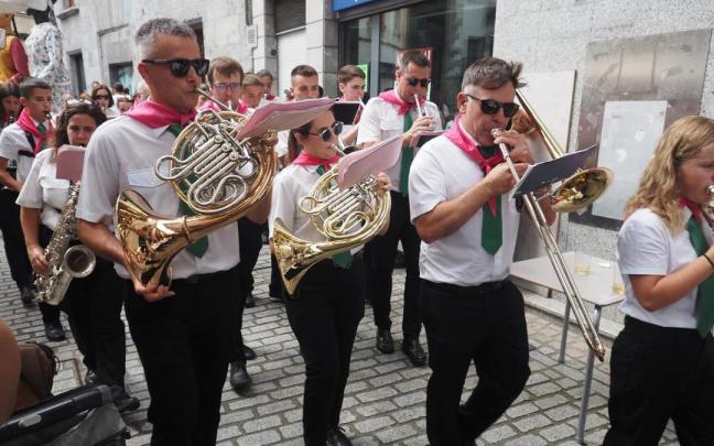 La Banda de Música de Azpeitia se sumará también a las celebraciones en el barrio de Sanjuandegi este próximo fin de semana