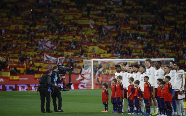 Grada de Cornellá antes del partido entre España y Egipto.