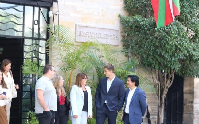 Barredo dice que vinos de Rioja Alavesa, Txakolis y Sidras son "referencia de la Euskadi abierta a nuevos mercados".