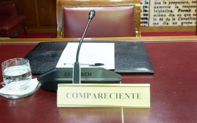 Imagen de la silla de comparecientes en el Senado