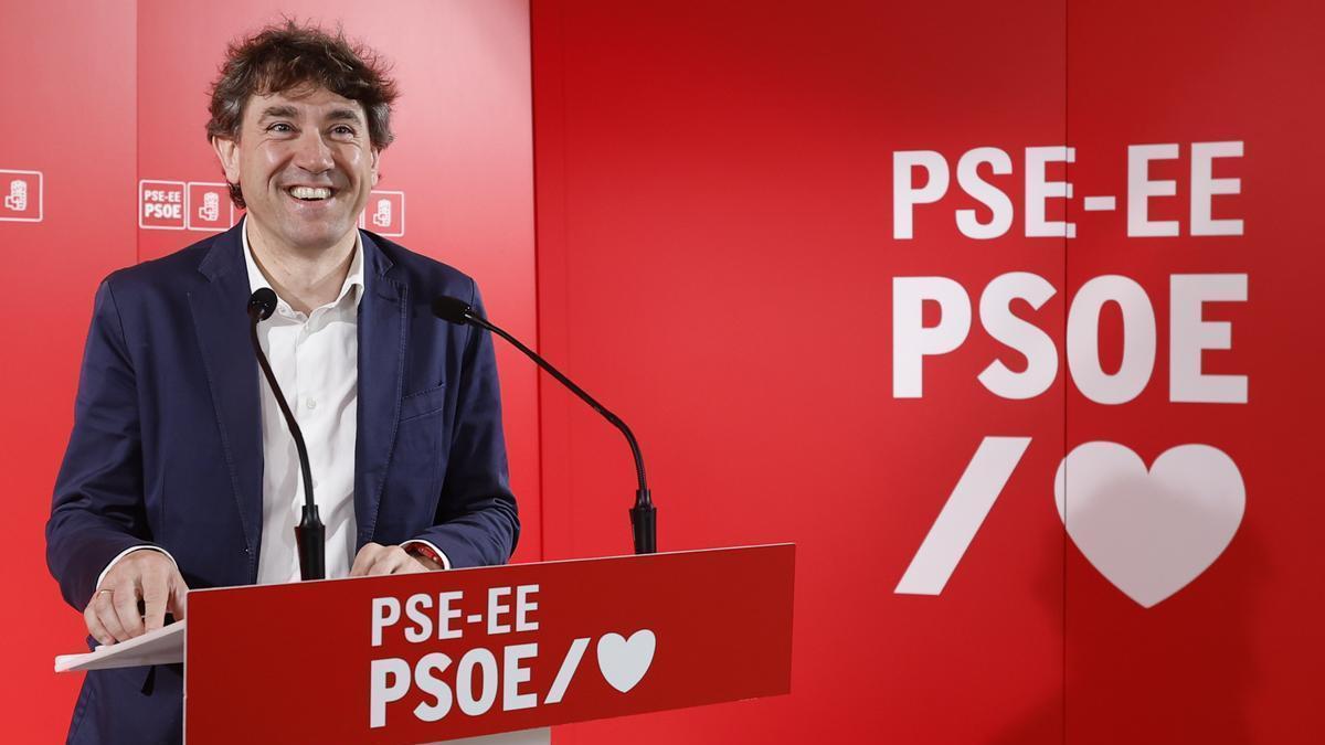 El secretario general del PSE, Eneko Andueza, este martes