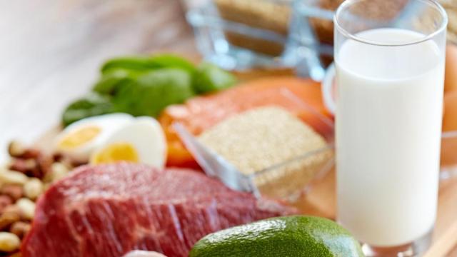 Alimentos ricos en vitaminas y minerales.