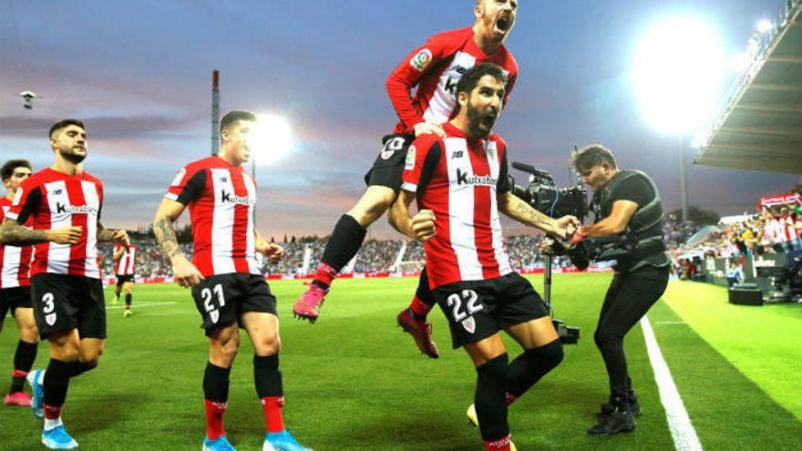 Raúl García celebra su gol en la última visita del Athletic, allá por 2019, a Leganés, donde jugará una semana antes de lo previsto