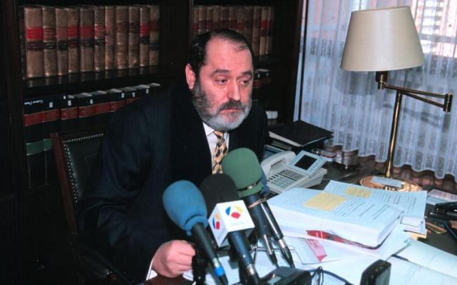 Emilio Rodriguez Menendez.