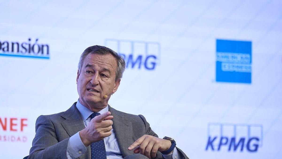 El consejero delegado de Banc Sabadell, César González-Bueno, interviene durante el XVI Encuentro Financiero del sector bancario