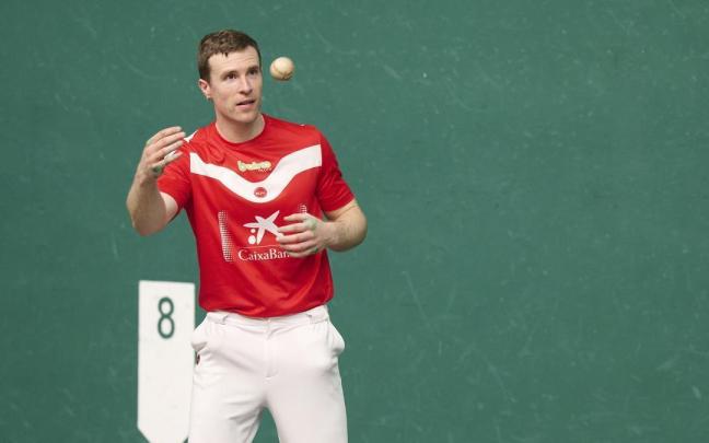 Iñaki Artola, primera baja del Parejas.