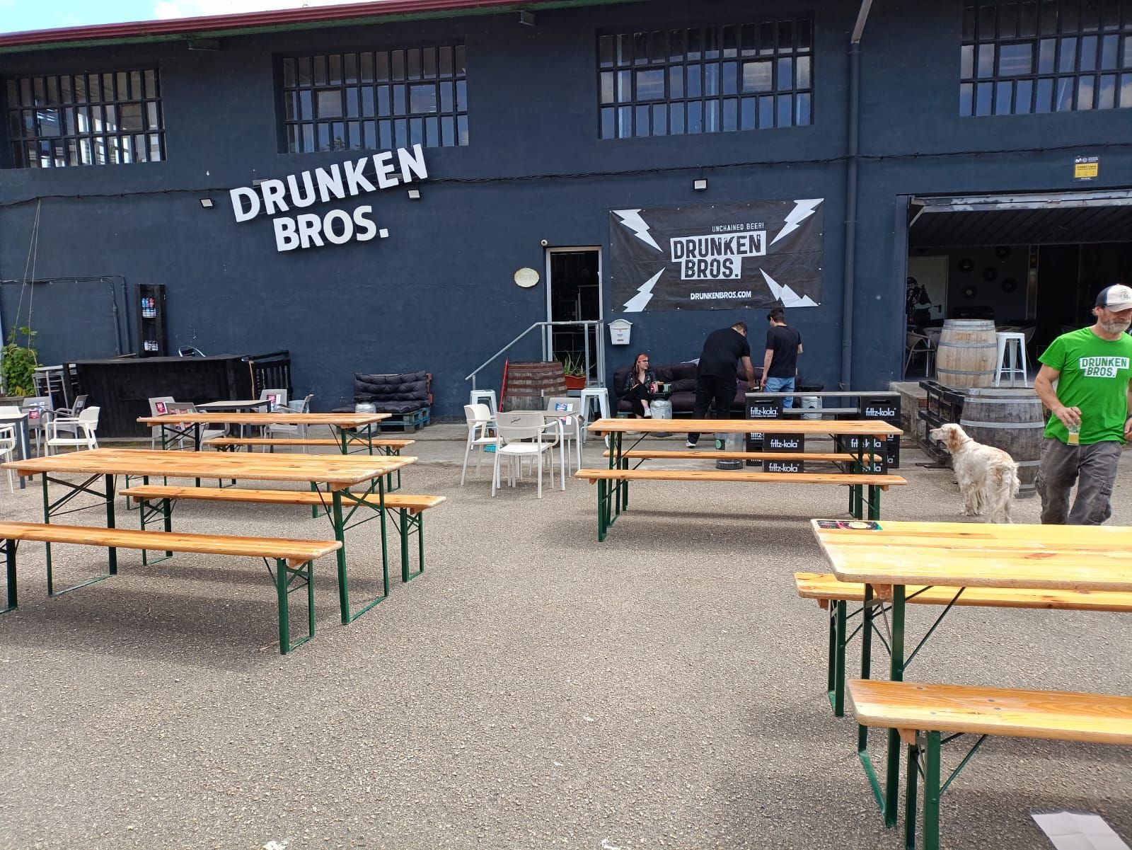 El ‘taproom’ de Drunken Bros dispone de 7 grifos con varias referencias.