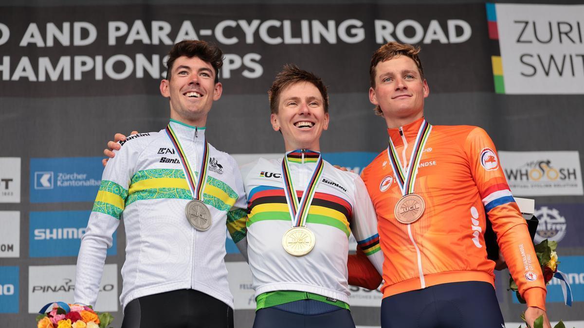 Pogacar, campeón, con O'Connor, plata, y Van der Poel, bronce.