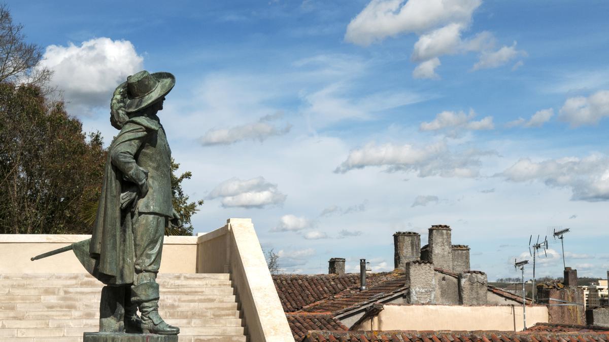 La monumental escalera que custoria D´Artagnan.