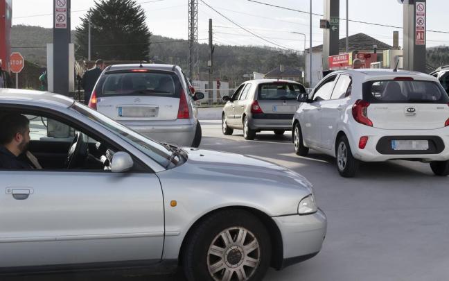 La subida del precio de los carburantes elevó el IPC general del mes de abril hasta el 4,1%.