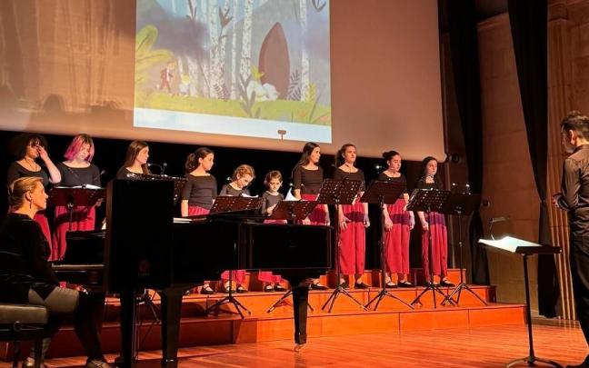 Voces infantiles de Ganbara en un concierto.