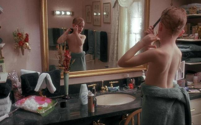 Macaulay Culkin en una escena de 'Solo en casa'.