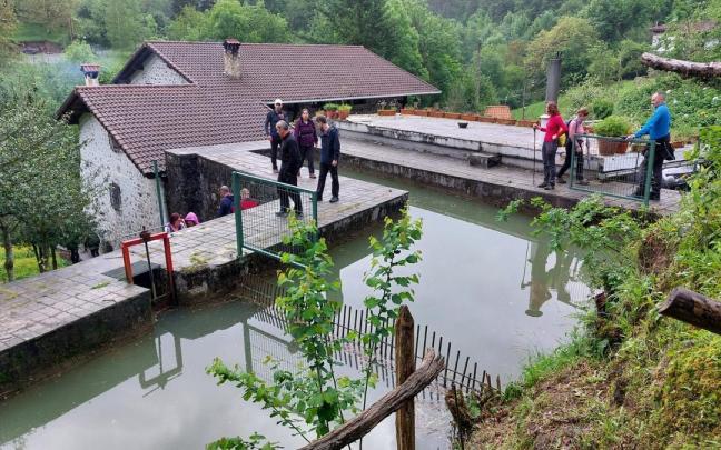 Los participantes pudieron acceder, durante la marcha, a tres de los molinos