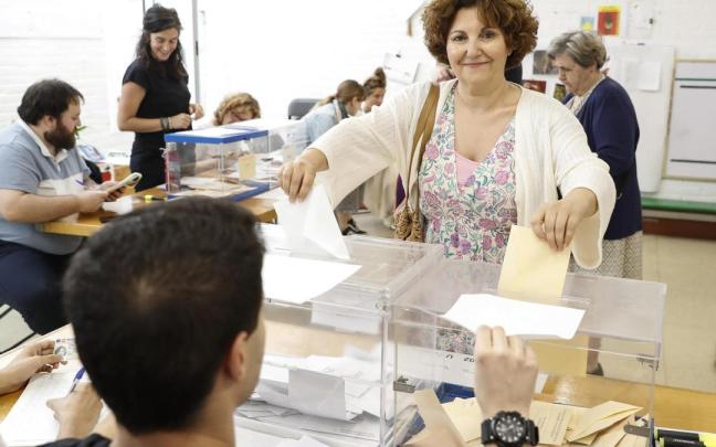 Voto de la coordinadora de Podemos Ahal Dugu Pilar Garrido Voto de la coordinadora de Podemos Ahal Dugu Pilar Garrido