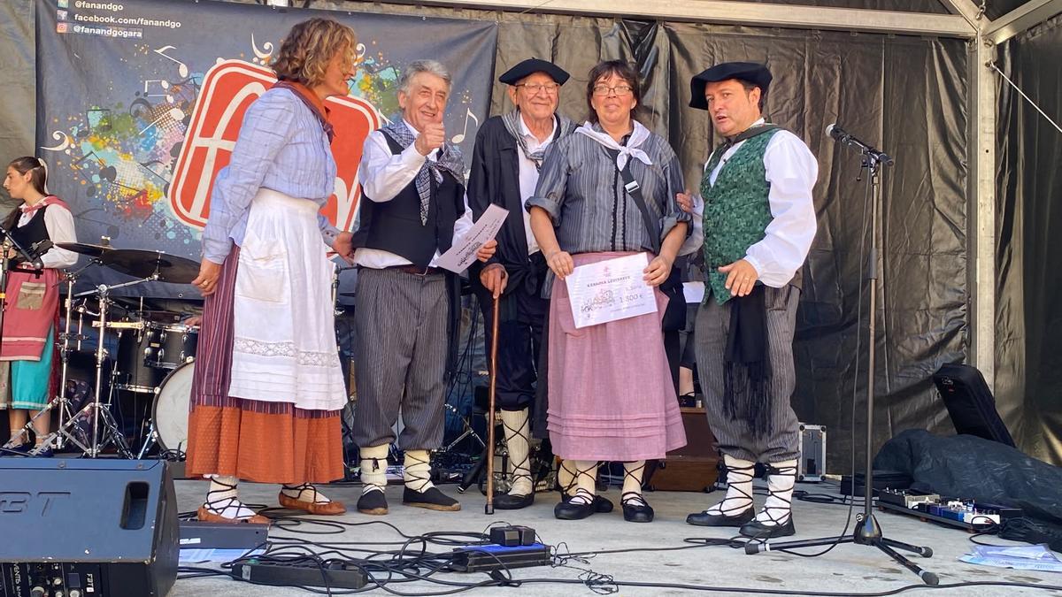Entrega de premios del concurso de carrozas.