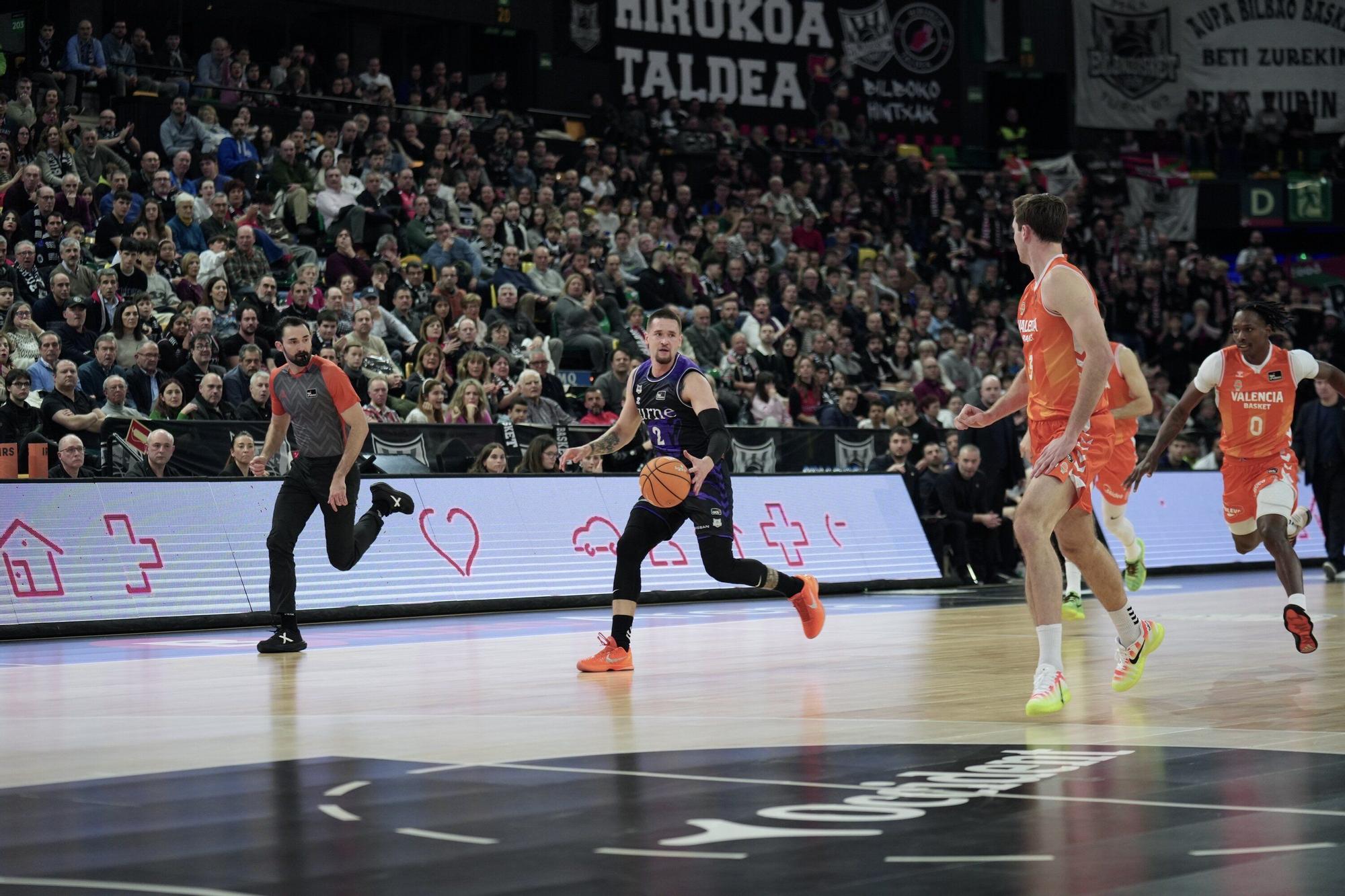 Margiris Normantas volverá a medirse a Valencia Basket en Miribilla. / MARKEL FERNÁNDEZ