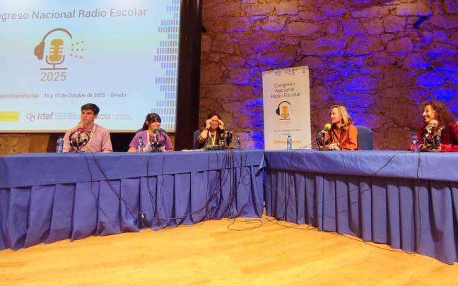 La ministra de Educación, Formación Profesional y Deporte, Pilar Alegría, participa junto a la consejera asturiana de Educación, Eva Ledo, en el Congreso Nacional de Radio Escolar 2025 en Oviedo
