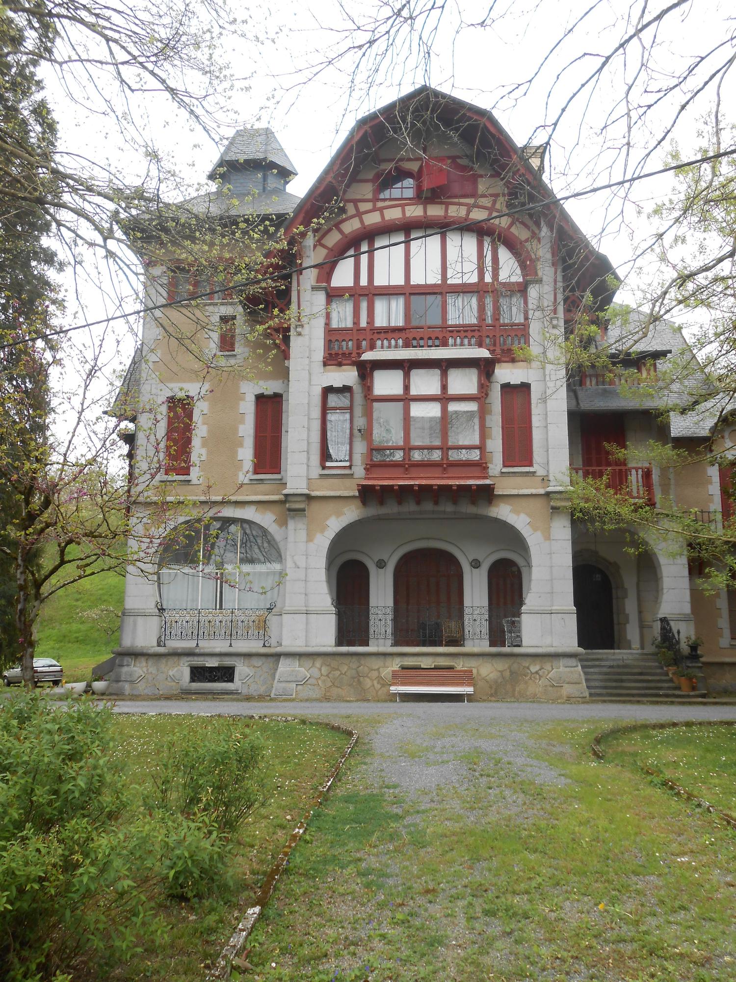 El chalet de Hernáiz, en el barrio de Concha, capital del municipio de Karrantza.