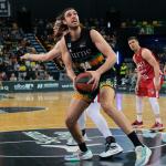 Georgios Tsalmpouris en acción contra el Manresa