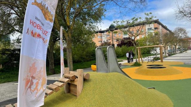 Gasteizko Udalak Getaria kaleko haur parke berritua ireki du.
