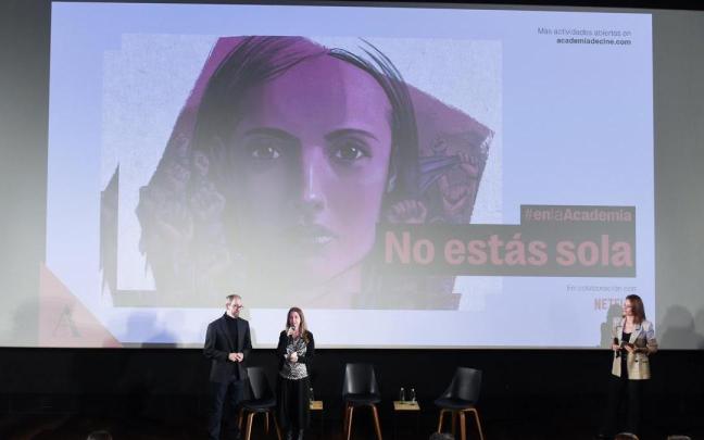 Los cineastas Robert Bahar y Almudena Carracedo, durante la presentación de la película 'No estás sola: la lucha contra la Manada', en la Academia de Cine. / EP Los cineastas Robert Bahar y Almudena Carracedo, durante la presentación de la película 'No estás sola: la lucha contra la Manada', en la Academia de Cine.
