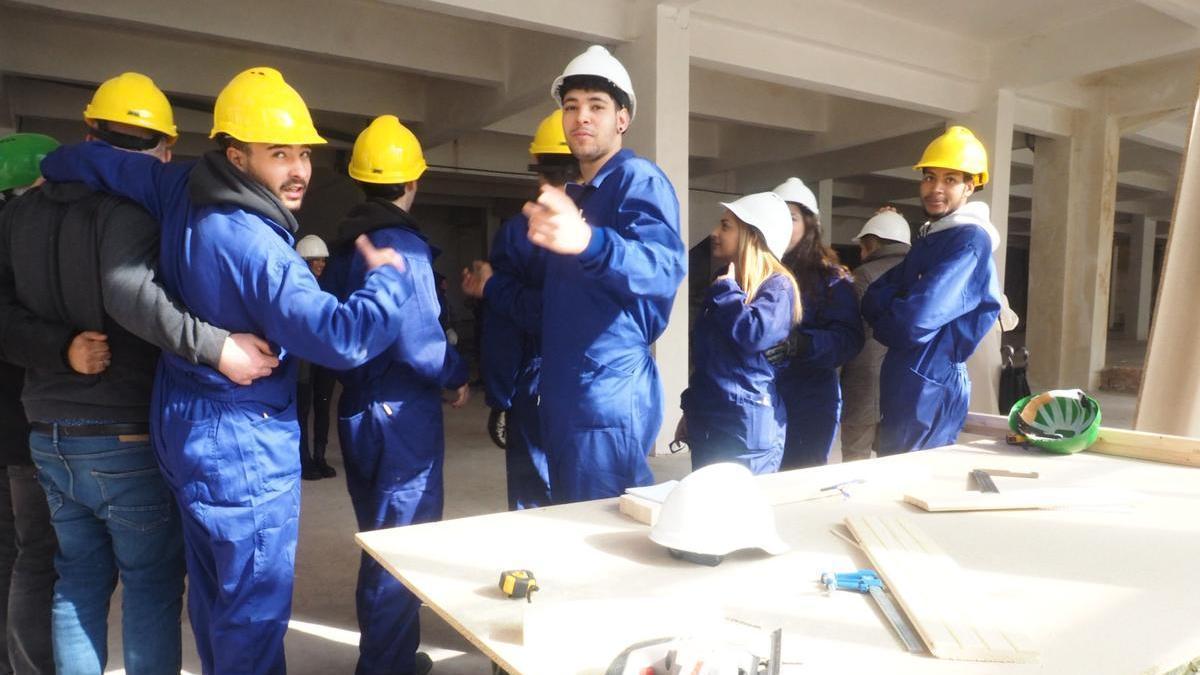 Alumnos de la primera promoción del proyecto de Olaldea, puesto en marcha en 2023