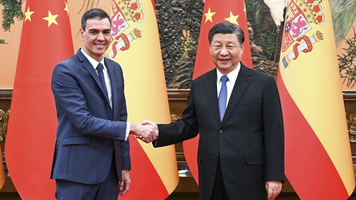 Pedro Sánchez con Xi Jinping en la visita que el presidente del Gobierno español realizó a China el año pasado.