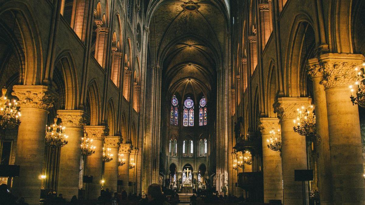 Interior de la catedral de Notre Dame.