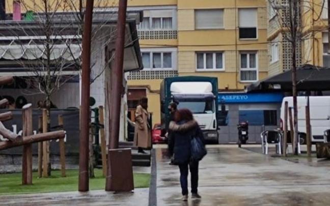 Área del mercado en la plaza Alberto Acero de Laudio