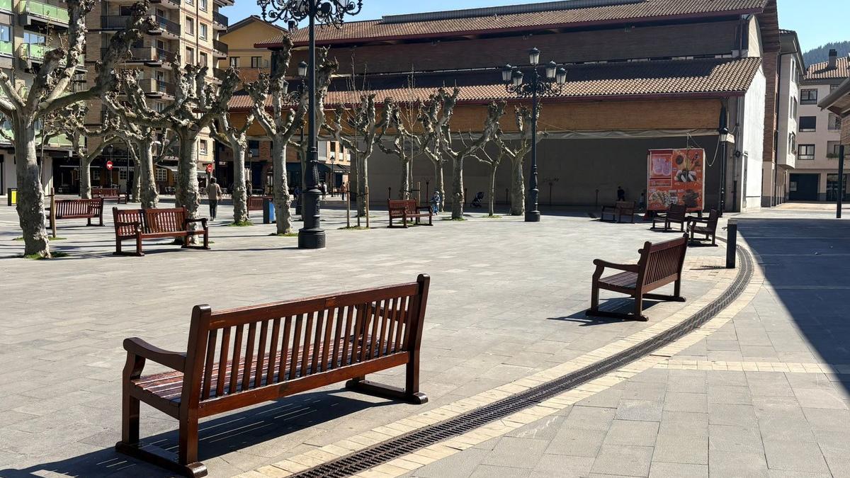 Lazkaoko banku berriak.