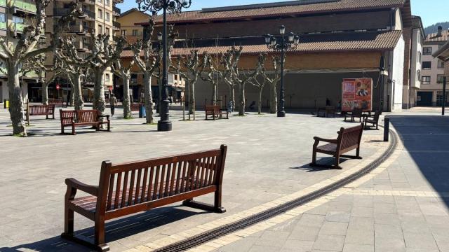 Lazkaoko banku berriak.