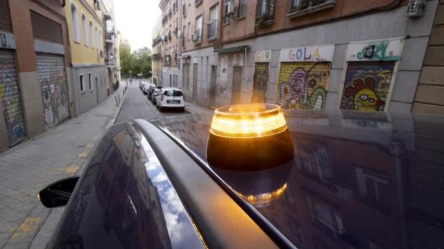 Baliza V16 de emergencia para vehículos.