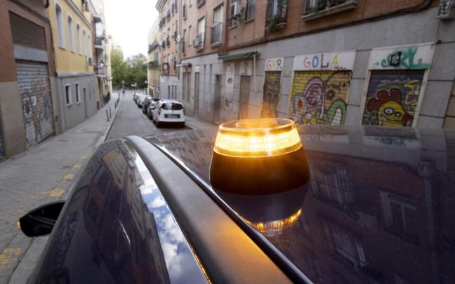 Baliza V16 de emergencia para vehículos.