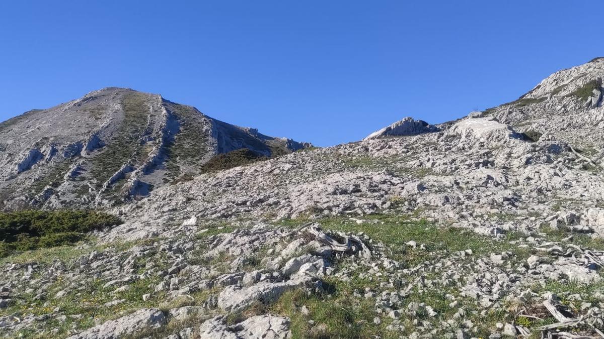 Imeleku a la derecha y Aratz al fondo