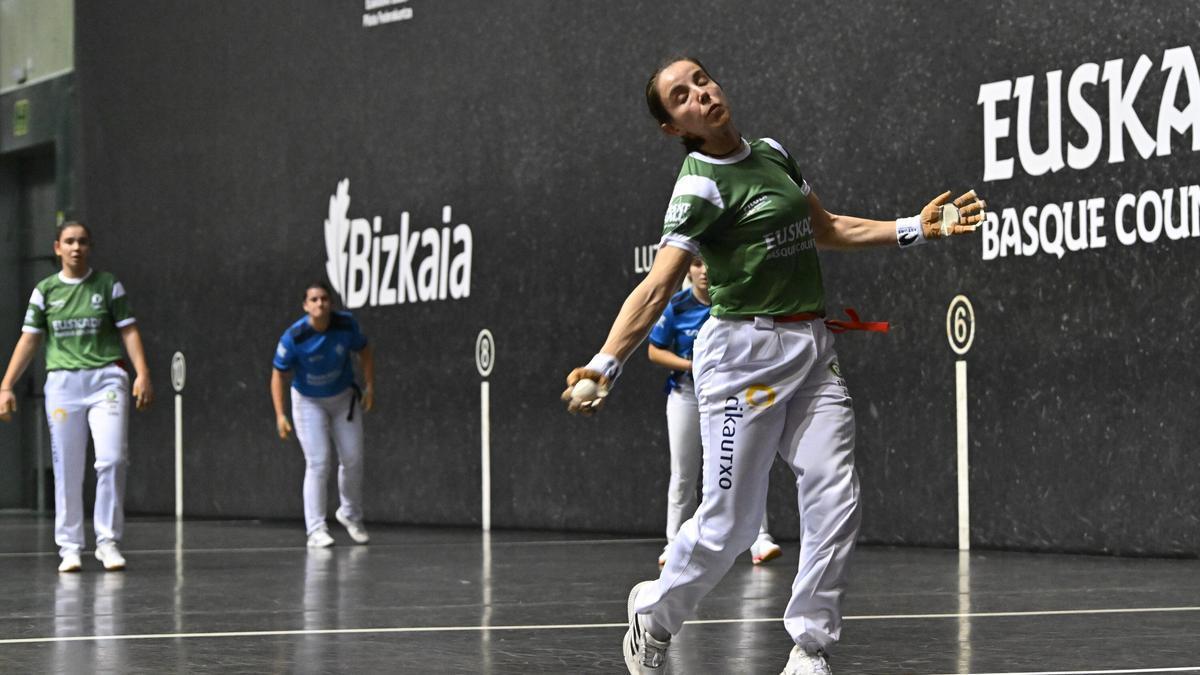 En imágenes: Doblete de Euskadi en mano femenina