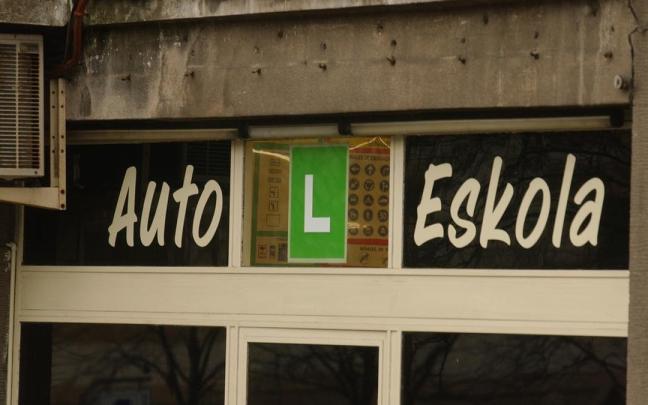 Cada vez se retrasa más la edad en la que se consigue el carné de conducir.