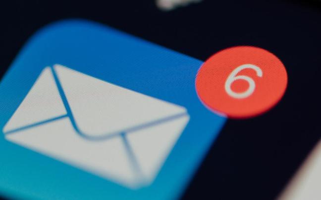 Aplicación de correo electrónico teléfono móvil