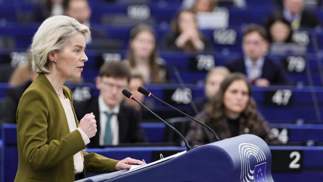 La presidenta de la Comisión Europea, Ursula Von der Leyen, interviene ante la Eurocámara.
