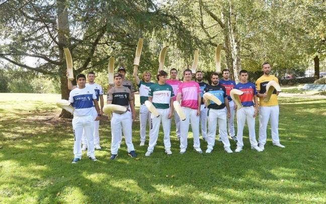 Los pelotaris participantes, en la presentación de este miércoles en Gernika