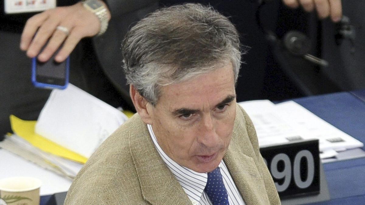Ramón Jáuregui (2009-2010 y 2014-2019) ha sido figura clave dentro del socialismo. Ramón Jáuregui (2009-2010 y 2014-2019) ha sido figura clave dentro del socialismo.