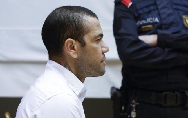 Dani Alves en el banquillo de los acusados