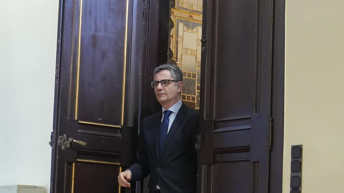 El ministro de la Presidencia y Justicia, Félix Bolaños, declaró como testigo ante Peinado.